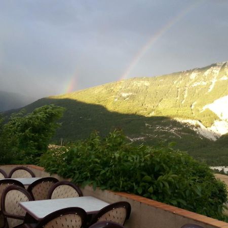 Saint-André-les-Alpes Mas Du Colombier B&B 외부 사진