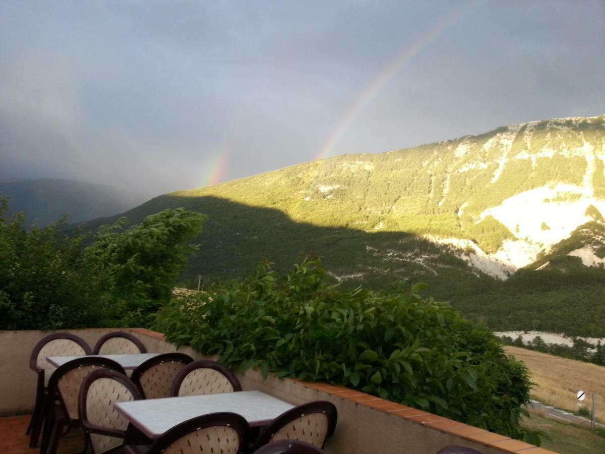 Saint-André-les-Alpes Mas Du Colombier B&B 외부 사진