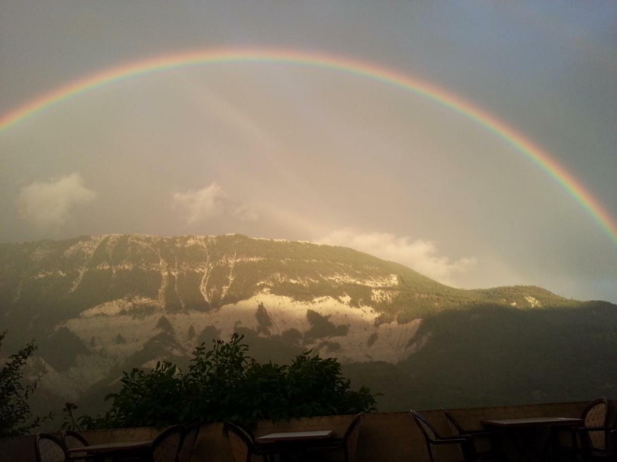 Saint-André-les-Alpes Mas Du Colombier B&B 외부 사진